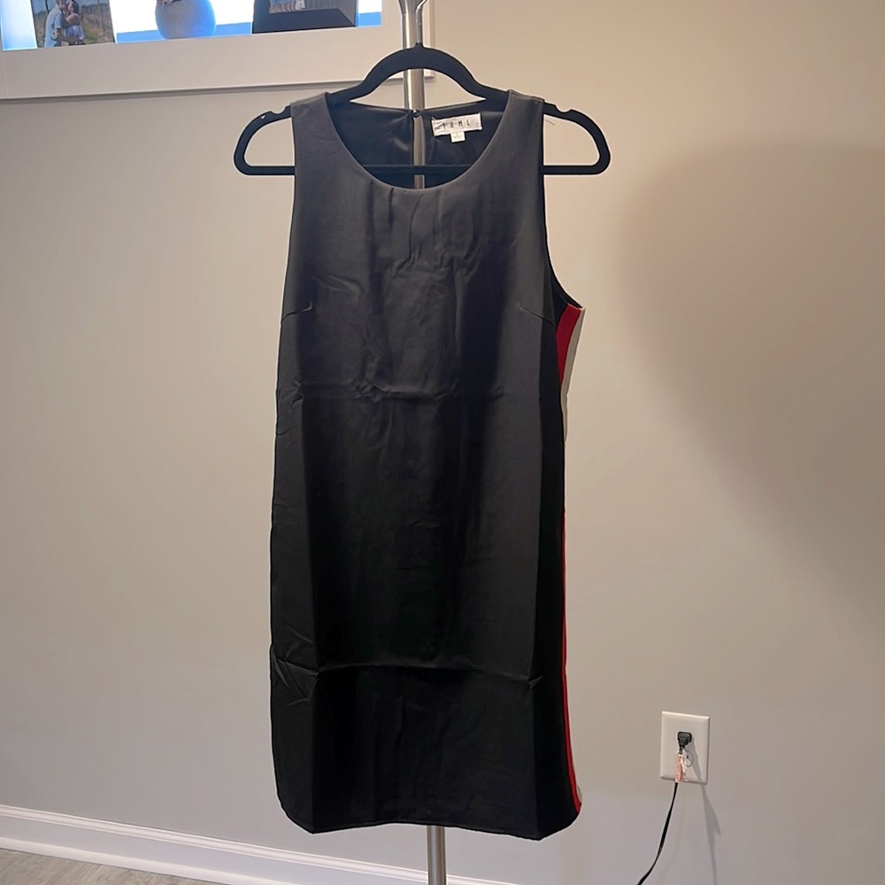 Sleeveless dress